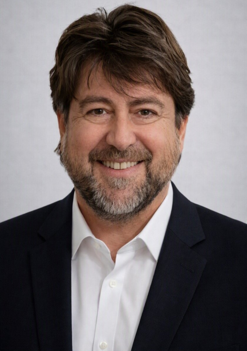 Carlos Ozaeta Moya